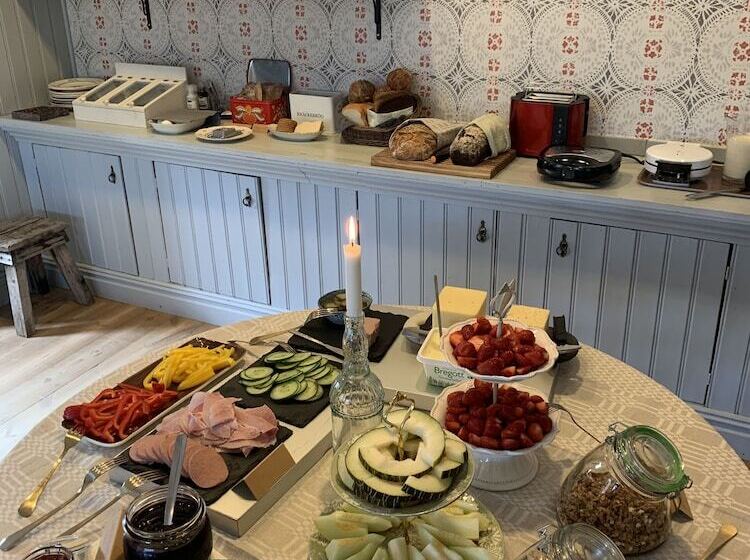 צימר Chinova Mötesgård