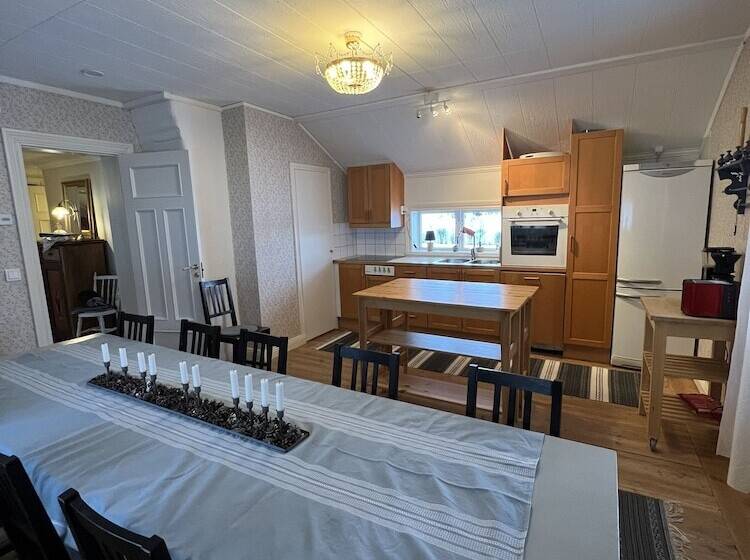 צימר Chinova Mötesgård