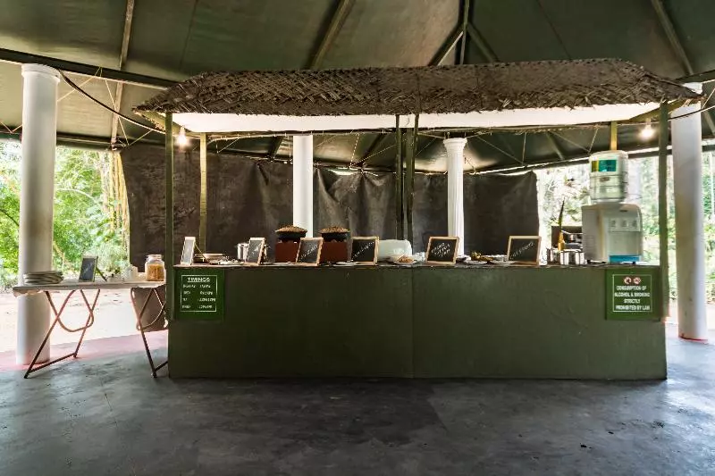 Hotelli Amritara Riverside Luxury Tents