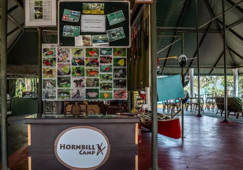 Hotelli Amritara Riverside Luxury Tents