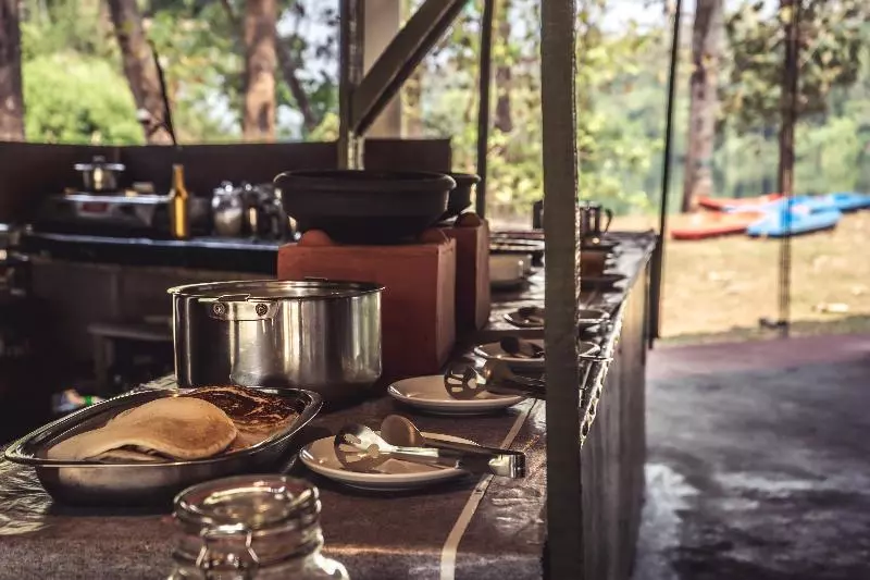Hotelli Amritara Riverside Luxury Tents