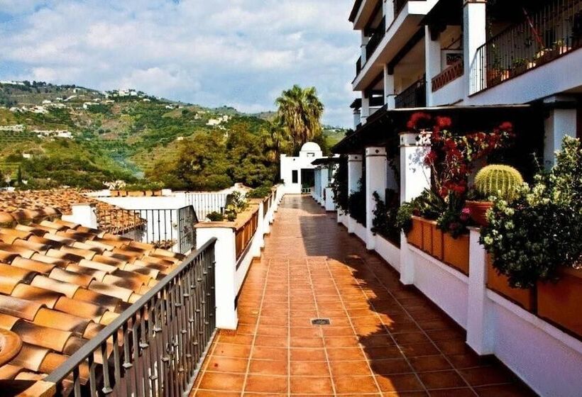 هتل Apartamentos Bahía Santa Cruz