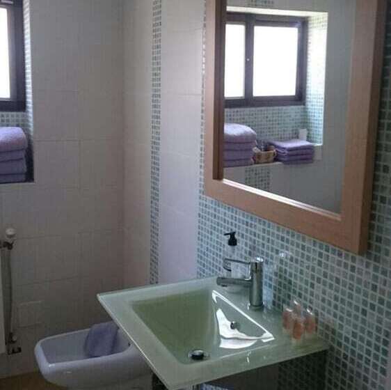 هتل Apartamentos Bahía Santa Cruz