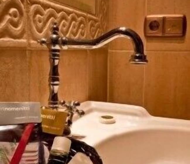 هتل Apartamentos Bahía Santa Cruz