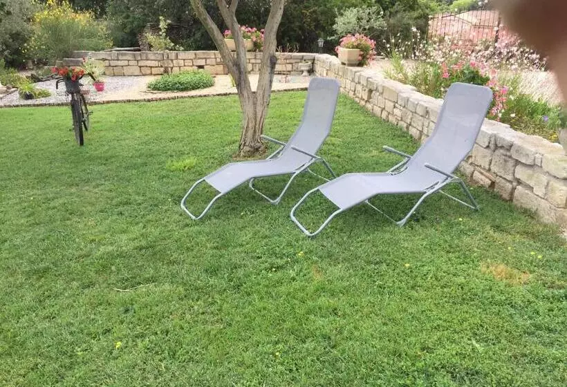 Majatalo Chambre D'hotes Les Cigales