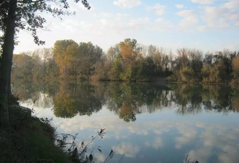 Majatalo Chambre D'hotes Les Cigales