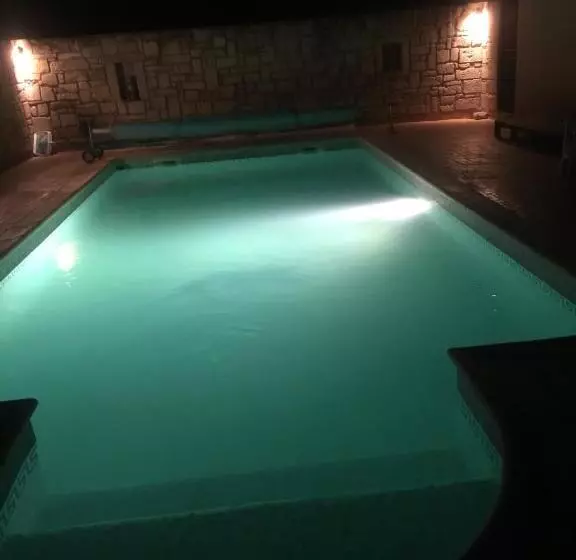 Majatalo Chambre D'hotes Les Cigales