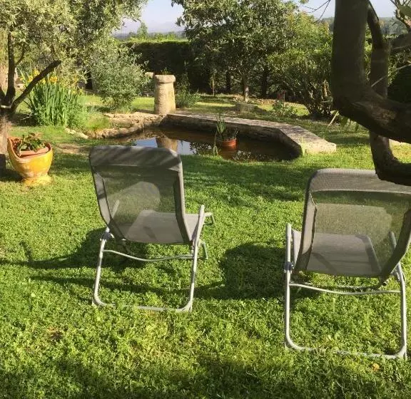 Majatalo Chambre D'hotes Les Cigales