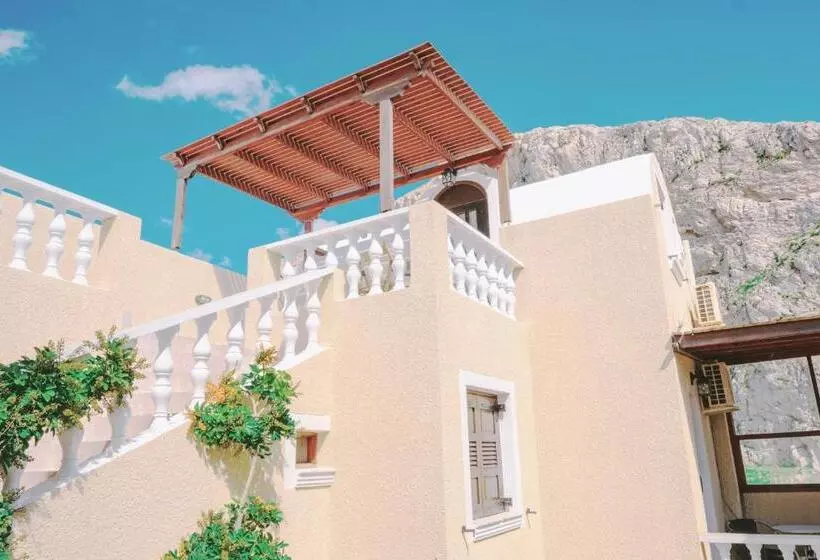 پانسیون Villa Dima