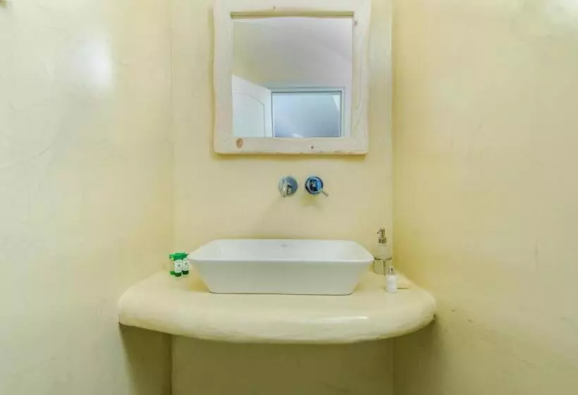 ベッドアンドブレックファースト Adamantios Villas & Suites