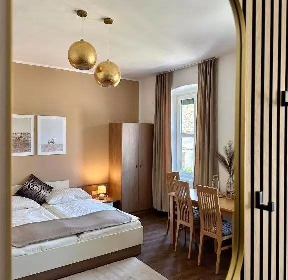 Aamiaismajoitus (B&B) Johnys Jungle