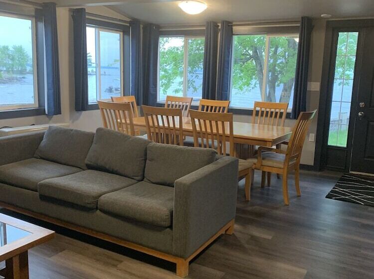 Glen Garry Motel And Cottages