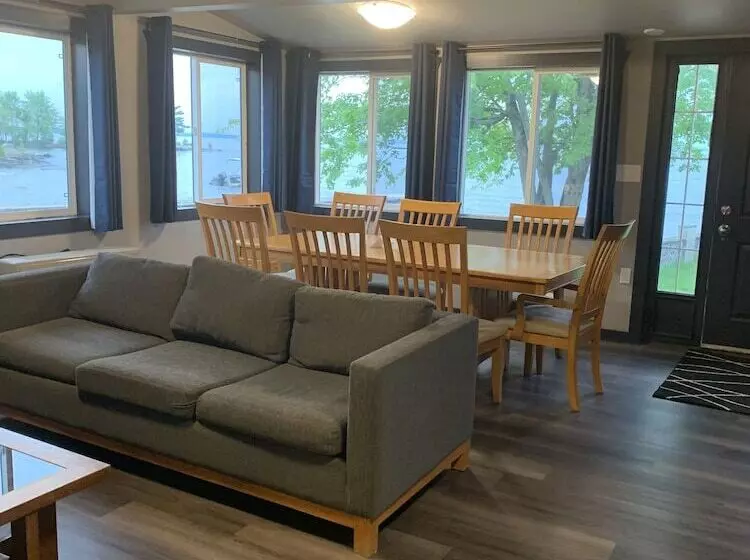 Glen Garry Motel And Cottages