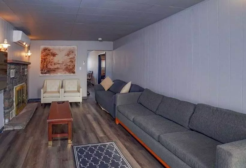 Glen Garry Motel And Cottages