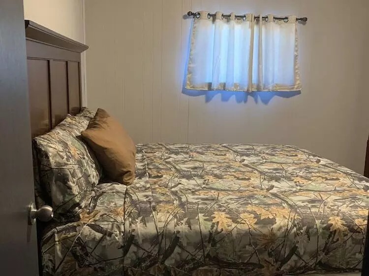 Glen Garry Motel And Cottages