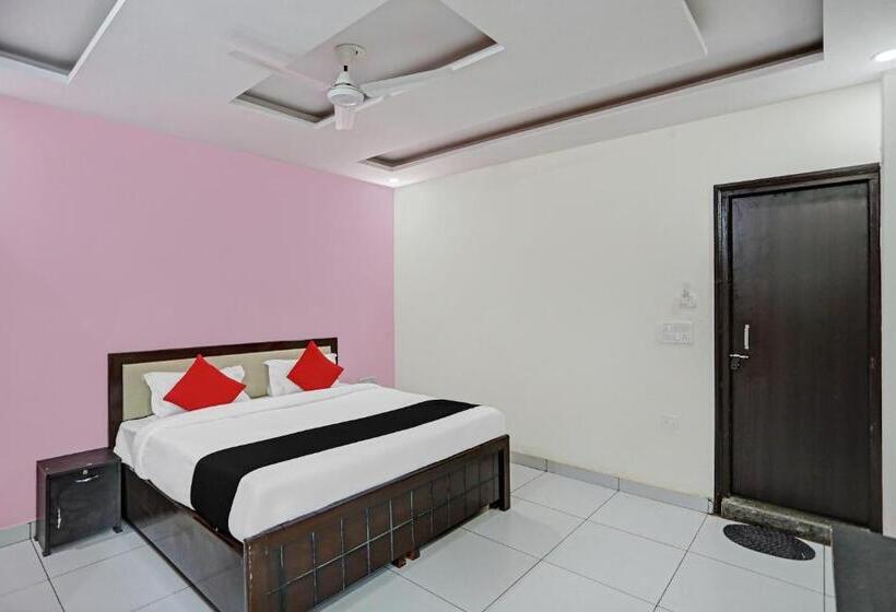 هتل Capital O Friends Zone The Guest House