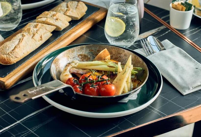 هتل La Fleur Boutique