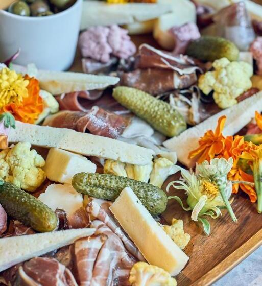 هتل La Fleur Boutique