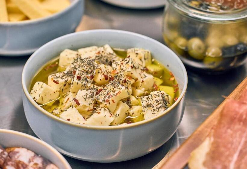 هتل La Fleur Boutique