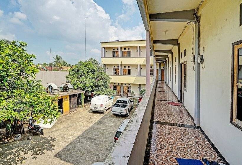 ホテル Oyo 90508 Wisma Kenanga