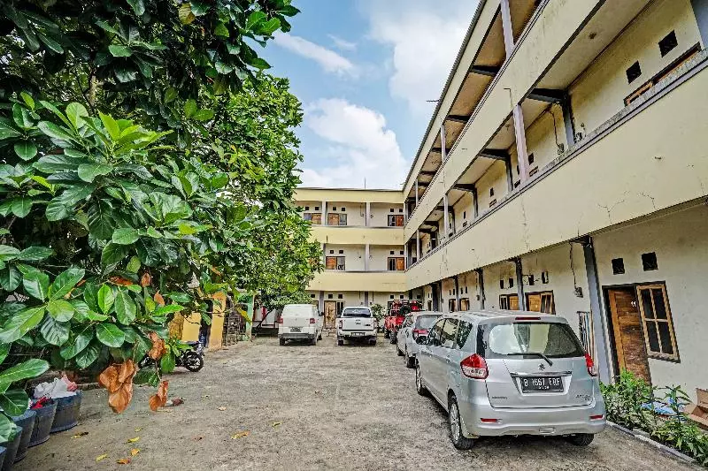 هتل Oyo 90508 Wisma Kenanga