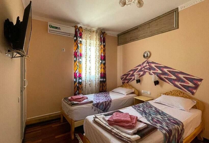 ペンション Khiva Amir Tora B&b