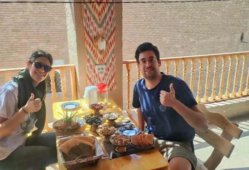 پانسیون Khiva Amir Tora B&b