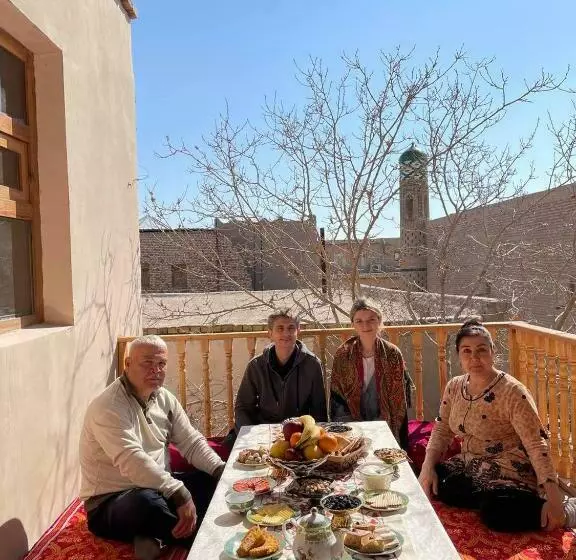 پانسیون Khiva Amir Tora B&b