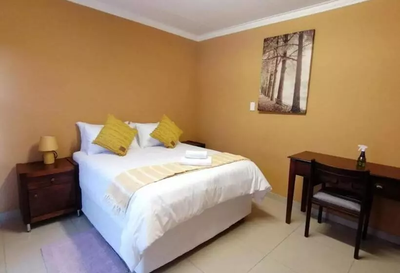 Majatalo The Bridge Guest House