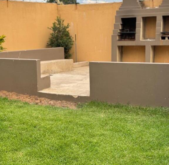 펜션 The Bridge Guest House