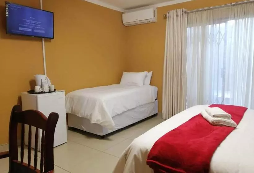 Majatalo The Bridge Guest House