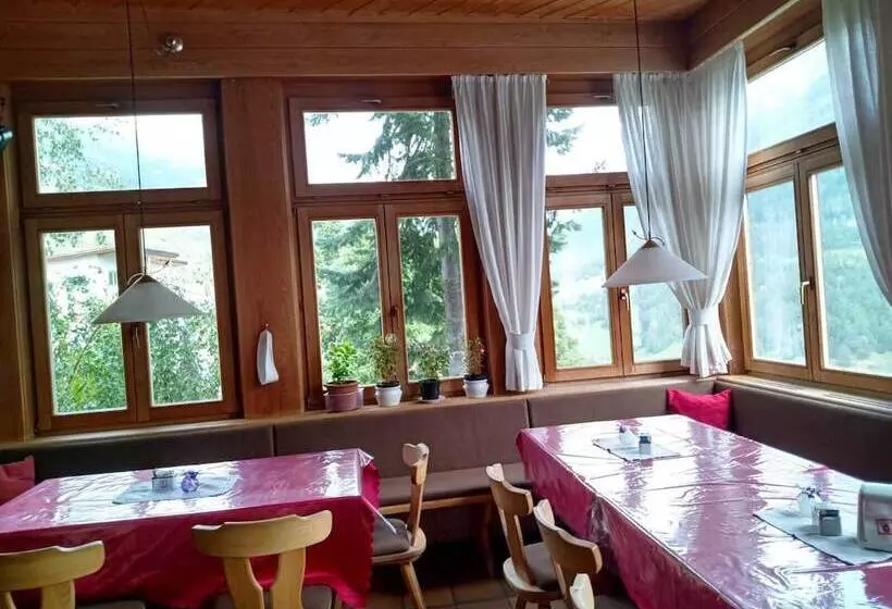 ホテル Gasthof Weisskugel
