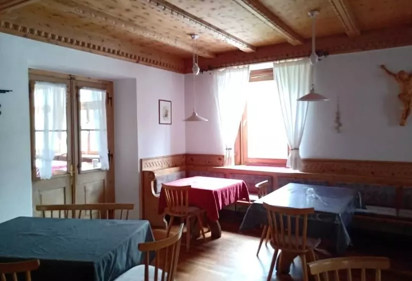 ホテル Gasthof Weisskugel