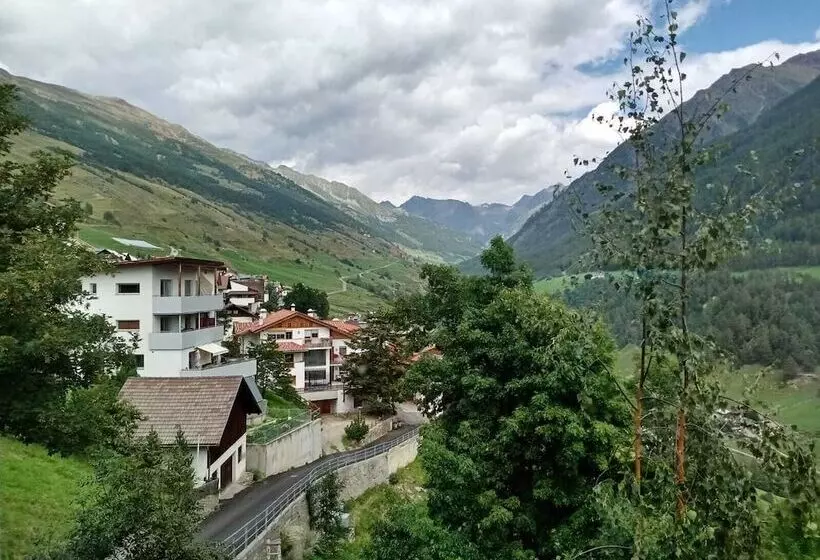 ホテル Gasthof Weisskugel