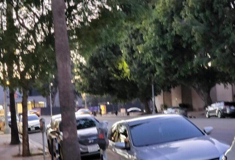 מוטל Day N Night Inn   Near Universal Studios Hollywood