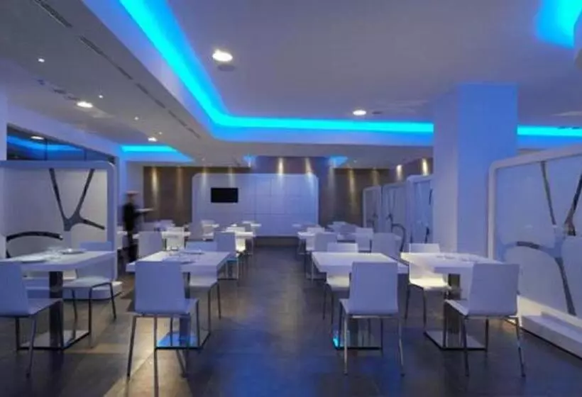 هتل A Point Arezzo Park