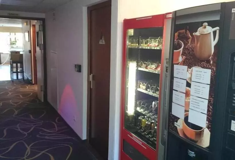 בית מלון כפרי A&h Privilège Lyon Est   Saint Priest Eurexpo