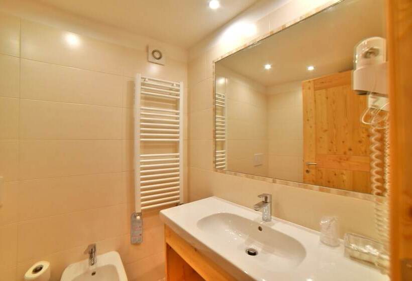 בית מלון כפרי Albergo Stelvio