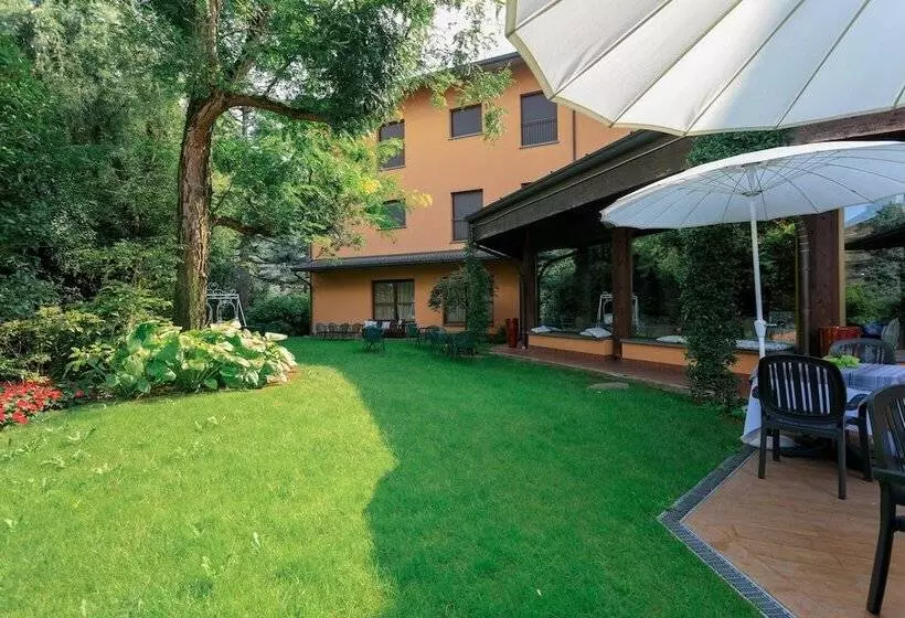 Brianteo Hotel And Restaurant