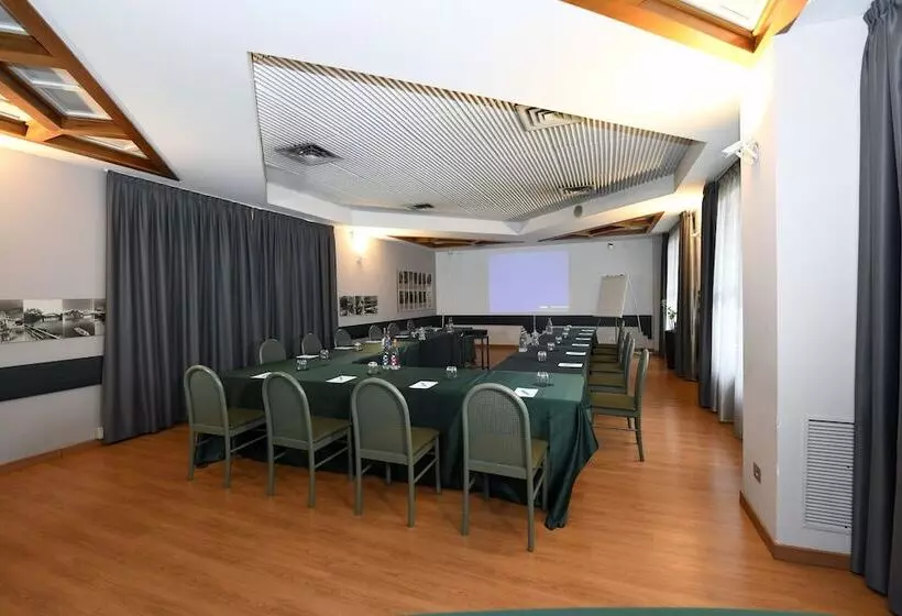 Brianteo Hotel And Restaurant