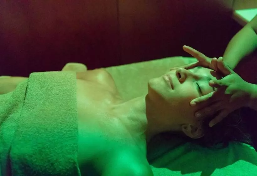 Brianteo Hotel And Restaurant