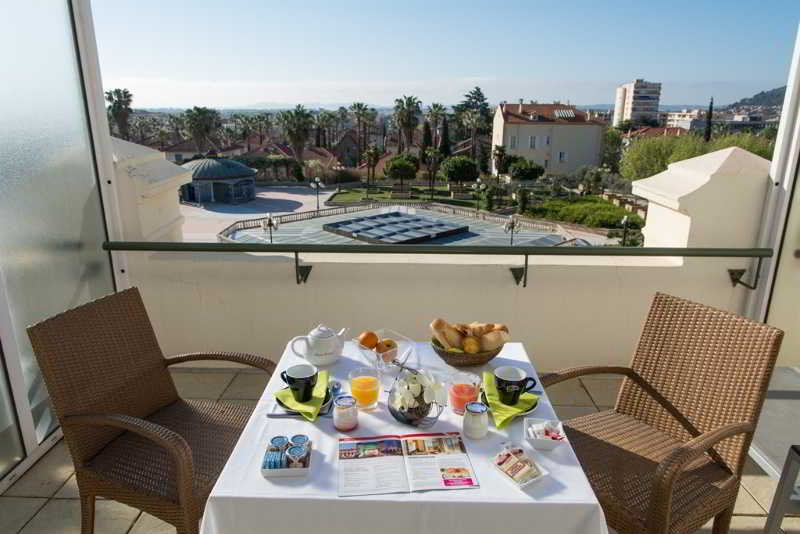 هتل Casino Hôtel Des Palmiers