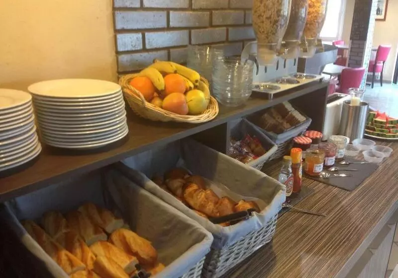 Hotel Crocus Caen Memorial