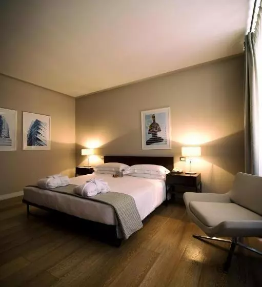 هتل Escalus Luxury Suites Verona