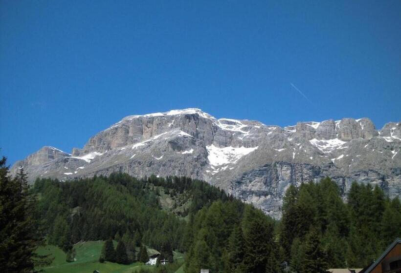 בית מלון כפרי Evaldo