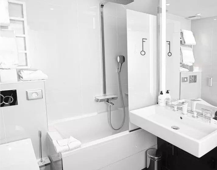 ホテル Hôtel Félicien & Spa