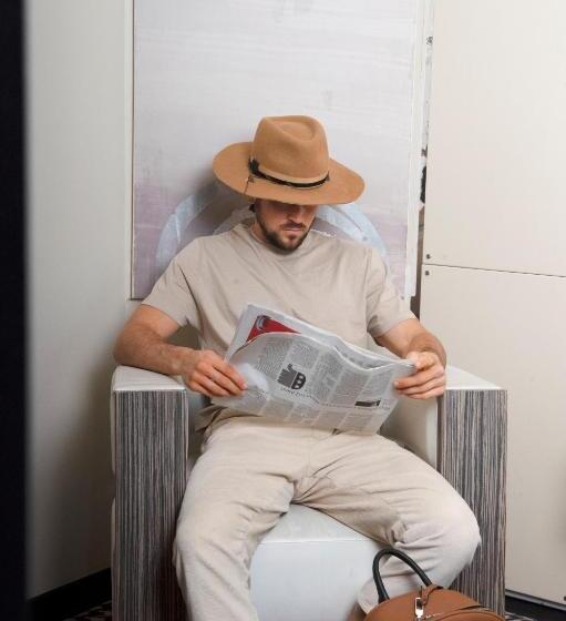 ホテル Hôtel Félicien & Spa