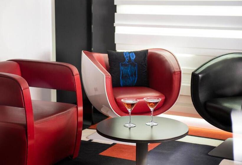 ホテル Hôtel Félicien & Spa