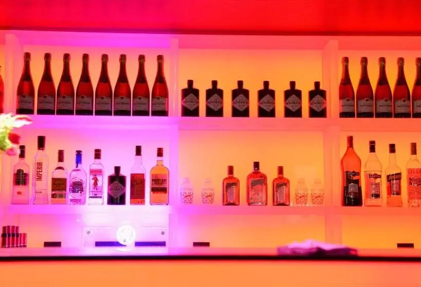 ホテル Hôtel Félicien & Spa