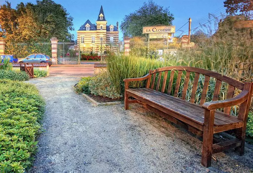 호텔 Hôtels & Résidences La Closerie Cote Casino